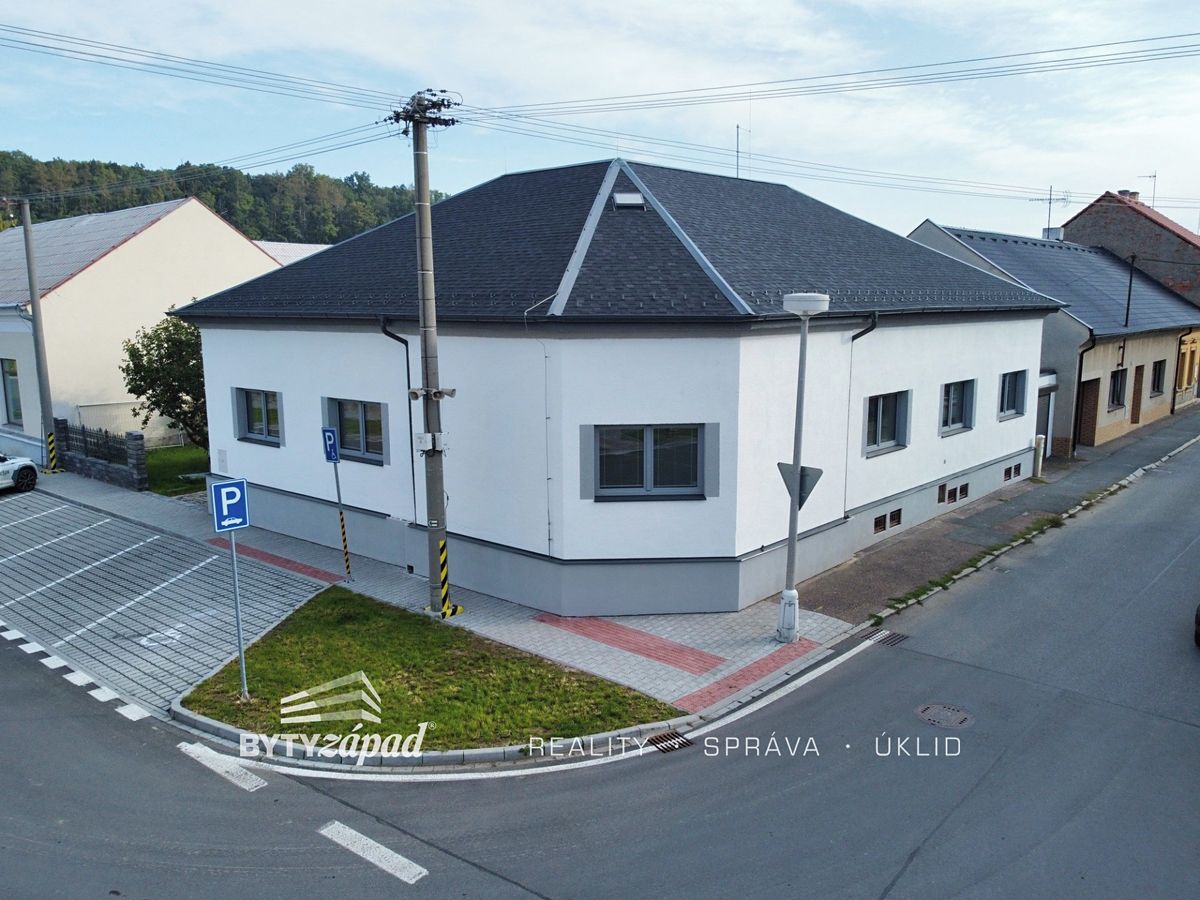 Prodej rodinného domu 219 m², pozemek 480 m²